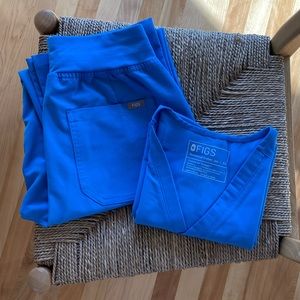 Figs scrubs set